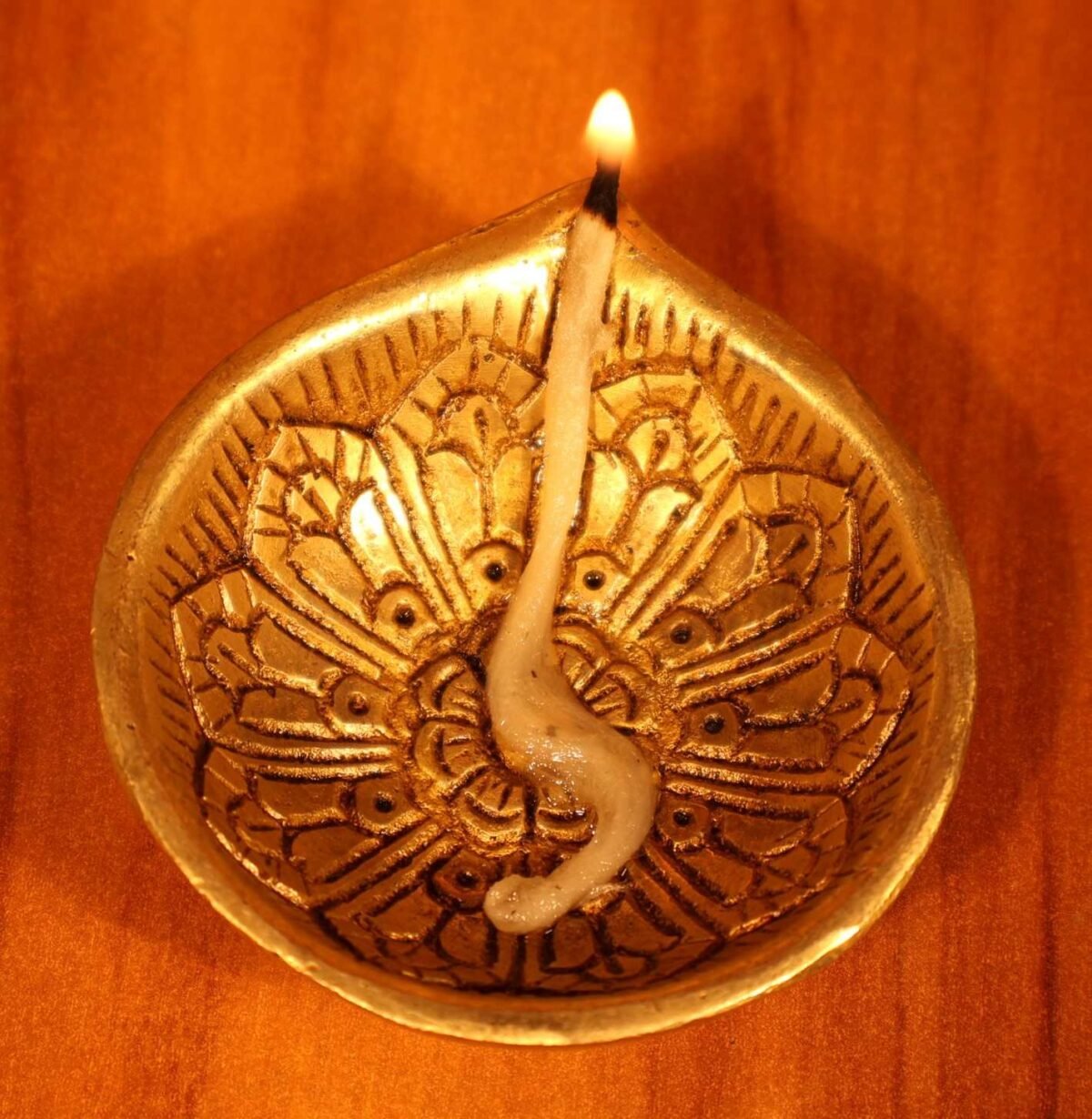 Brass Diya -Gold Deepam Flower Design - Image 3