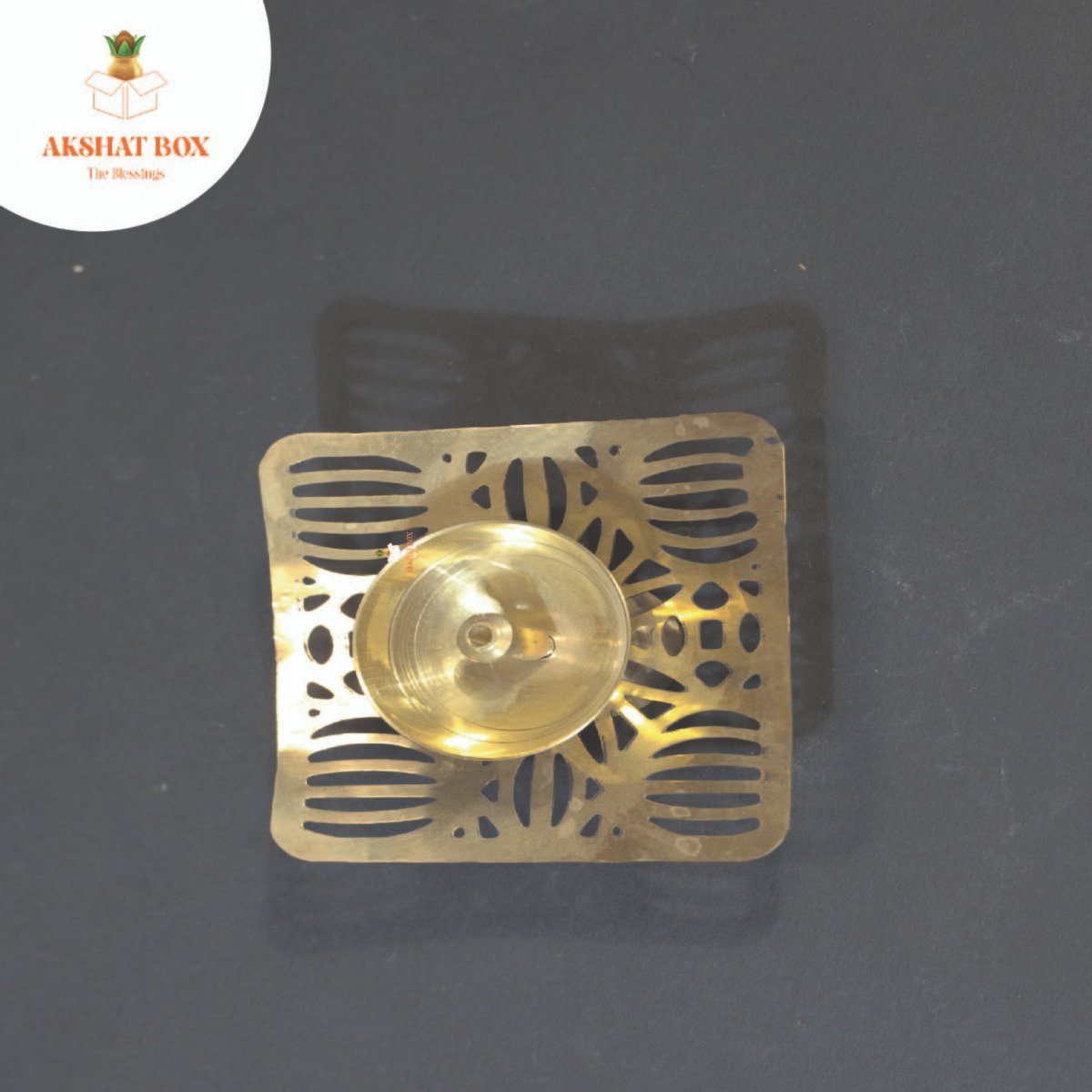 Antique Brass Cutting Jaali Akhand Diya - Image 5