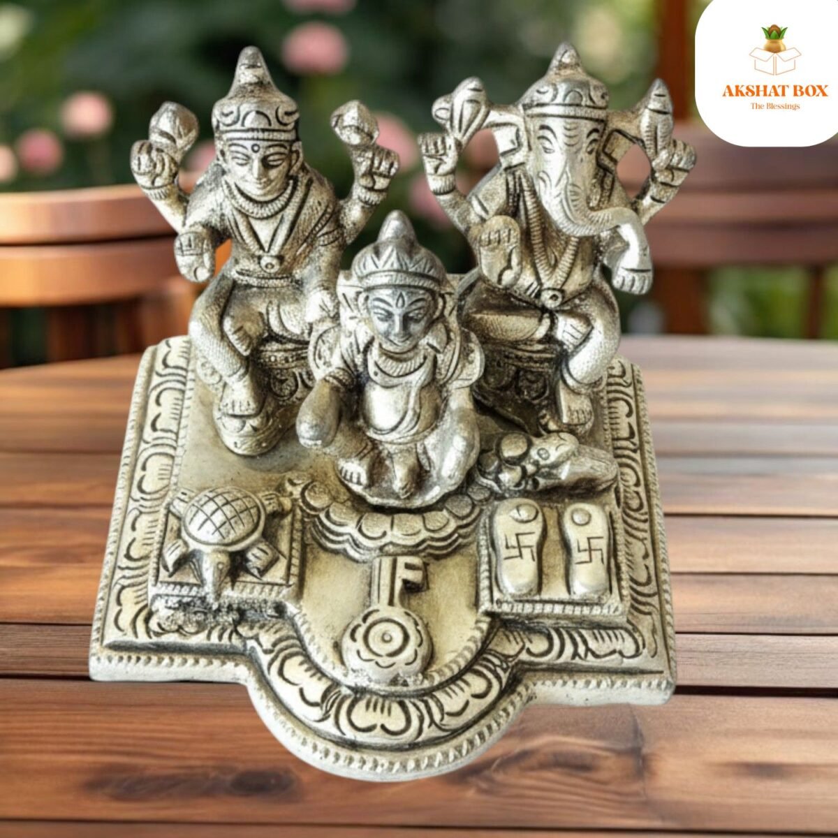 Brass Ganesh Laxmi Kuber idol - Image 5